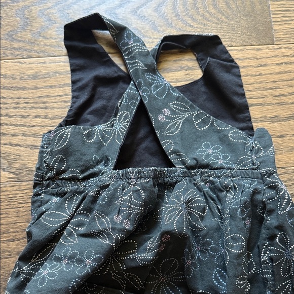 Charming Black Floral Baby Dress with Bloomers top and bottom set 24 months baby - Picture 4 of 6